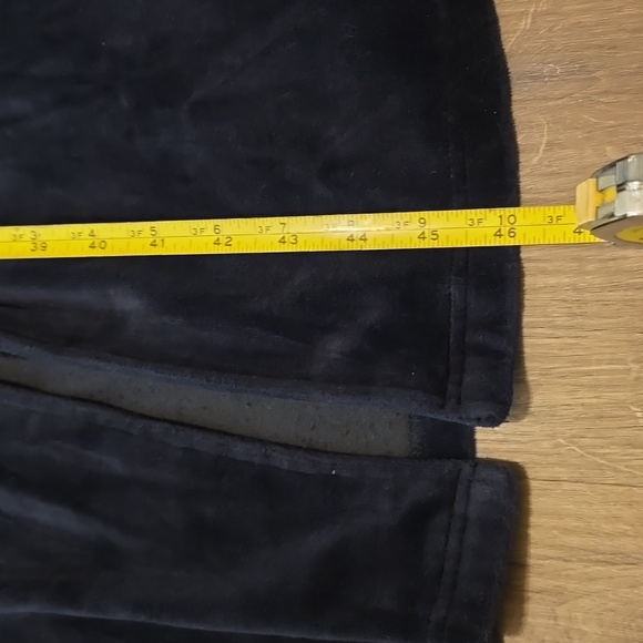 Vintage Intimate Essential XL Black Velvet Feel Robe House Coat Full Zip Pockets - Picture 11 of 12